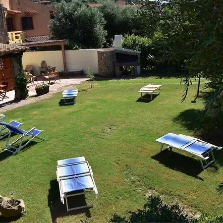 Giada Semesterbostad Domus De Maria