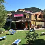 Chia Giada Vicino Al Mare * Домус-де-Мария